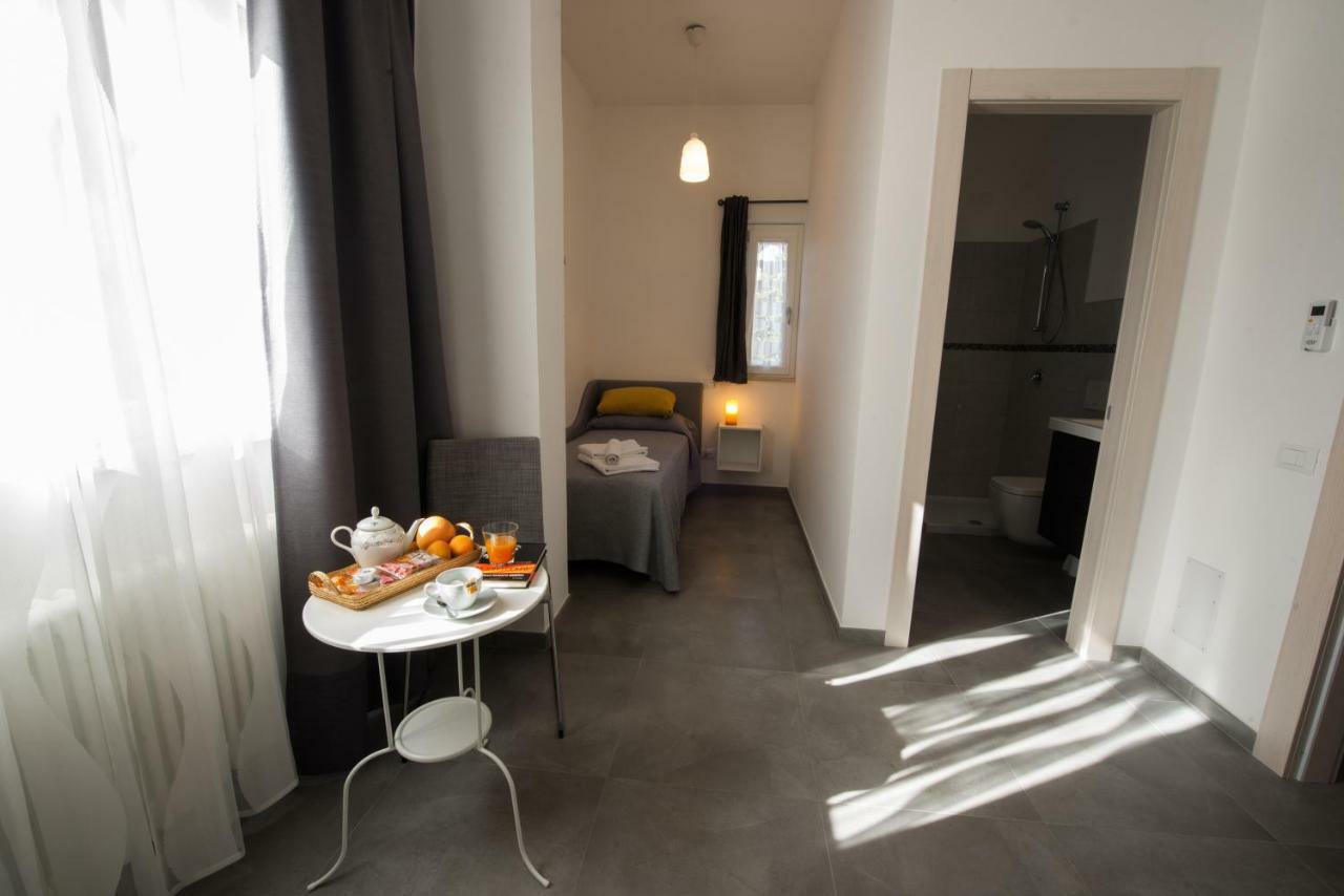 B&B La Veranda Di Gio Torrimpietra ภายนอก รูปภาพ
