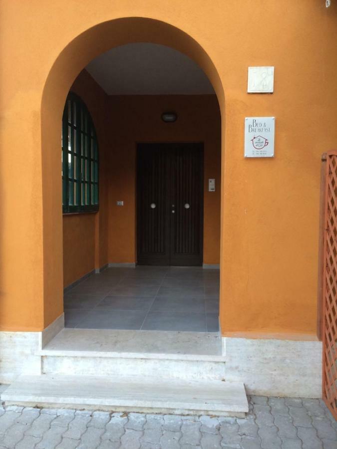 B&B La Veranda Di Gio Torrimpietra ภายนอก รูปภาพ
