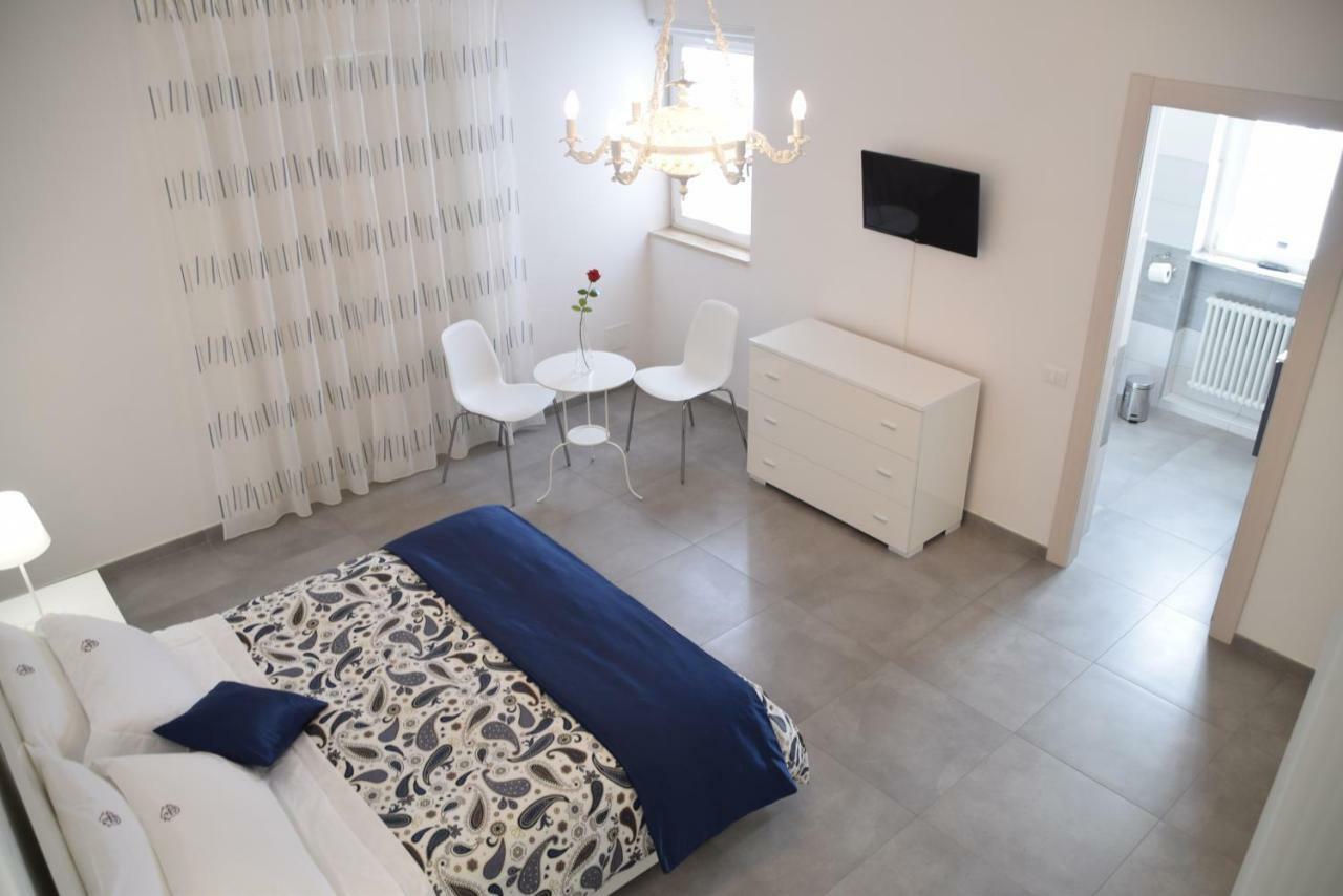 B&B La Veranda Di Gio Torrimpietra ภายนอก รูปภาพ