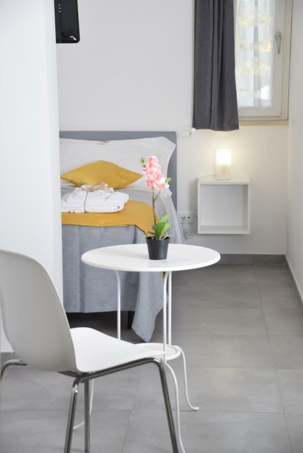B&B La Veranda Di Gio Torrimpietra ภายนอก รูปภาพ